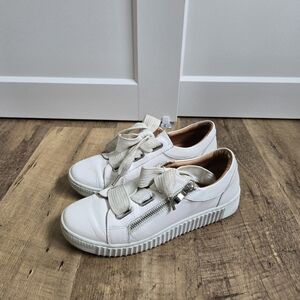 EOS Womens white size 39 sneakers